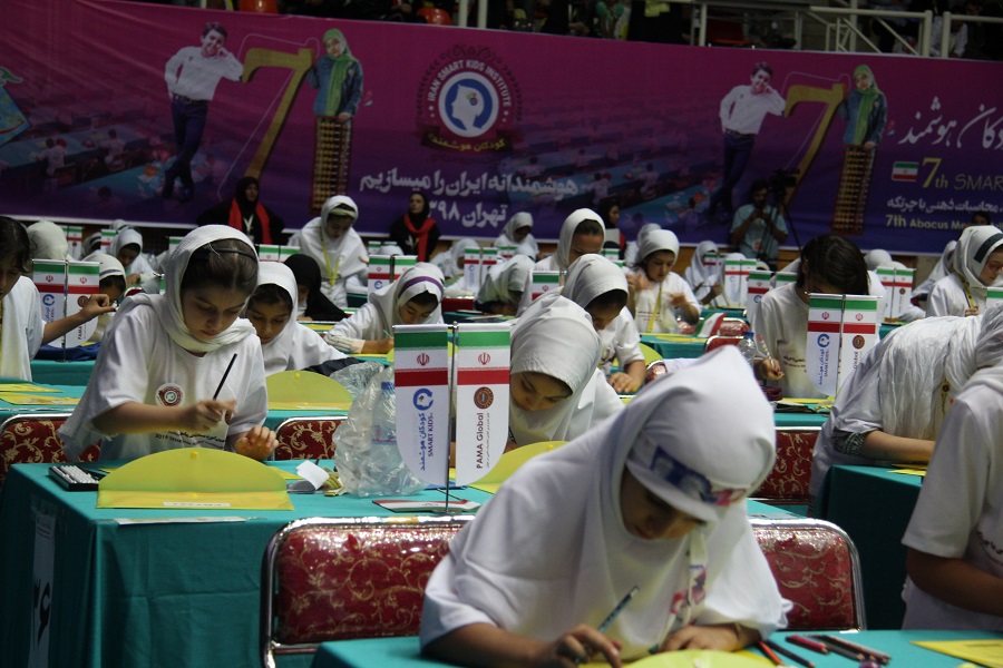 هفتمین جشنواره ملی کودکان هوشمند برگزار شد/ پنج نخبه ایرانی با شعار «هوشمندانه ایران را می‌سازیم» راهی مسابقات بین‌المللی چرتکه