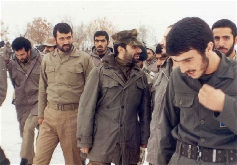 انحلال ارتش و چمران خمینی/ چمران چگونه از راهبرد امام در حفظ ارتش دفاع کرد